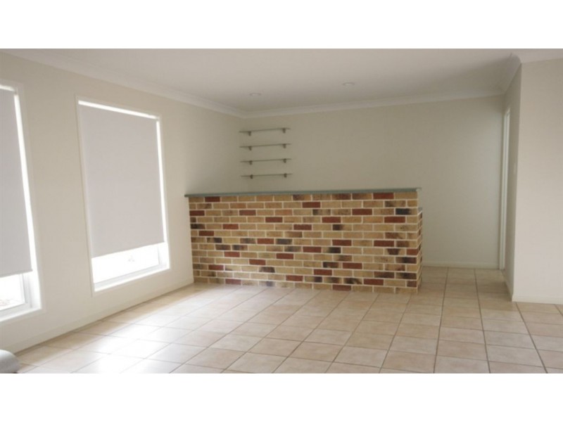 4 Cosmos Place, Bridgeman Downs QLD 4035