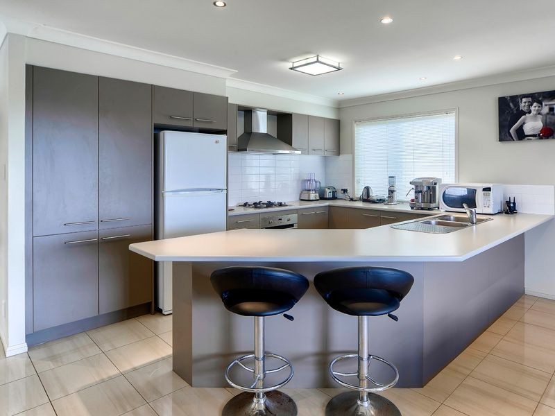 19 Caribou Crescent, Fitzgibbon QLD 4018