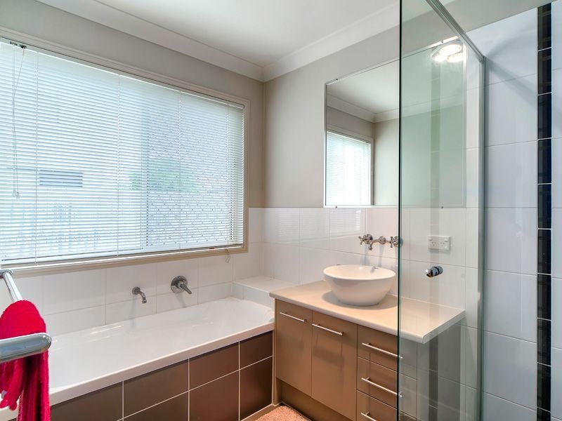 19 Caribou Crescent, Fitzgibbon QLD 4018