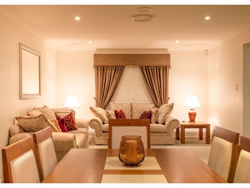 8 Darien Street, Bridgeman Downs QLD 4035