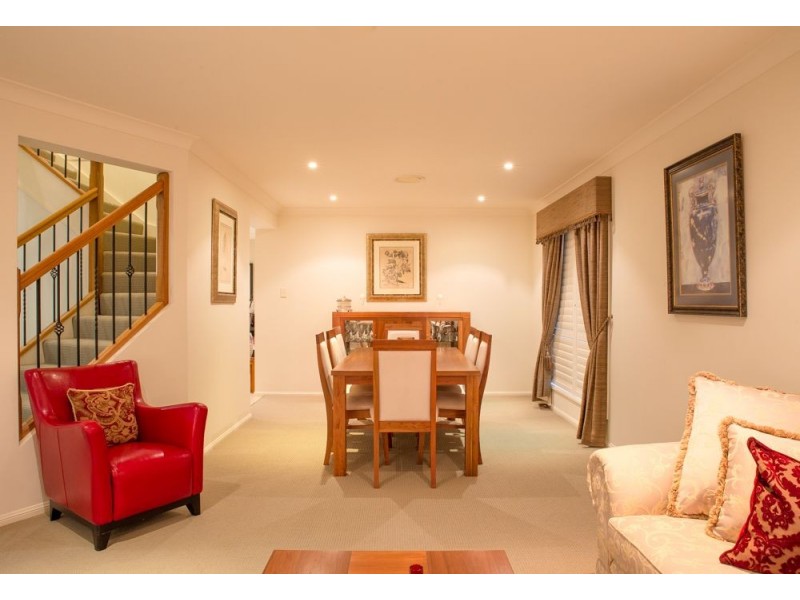 8 Darien Street, Bridgeman Downs QLD 4035