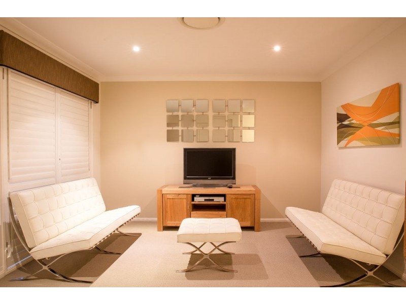 8 Darien Street, Bridgeman Downs QLD 4035