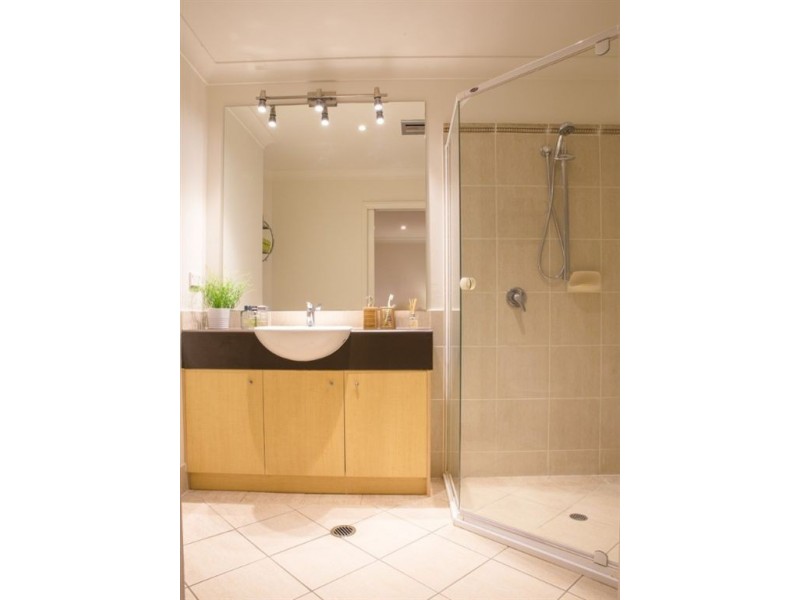 8 Darien Street, Bridgeman Downs QLD 4035