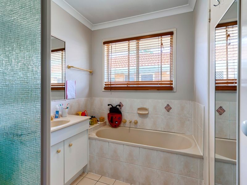 10 Primrose Close, Wavell Heights QLD 4012