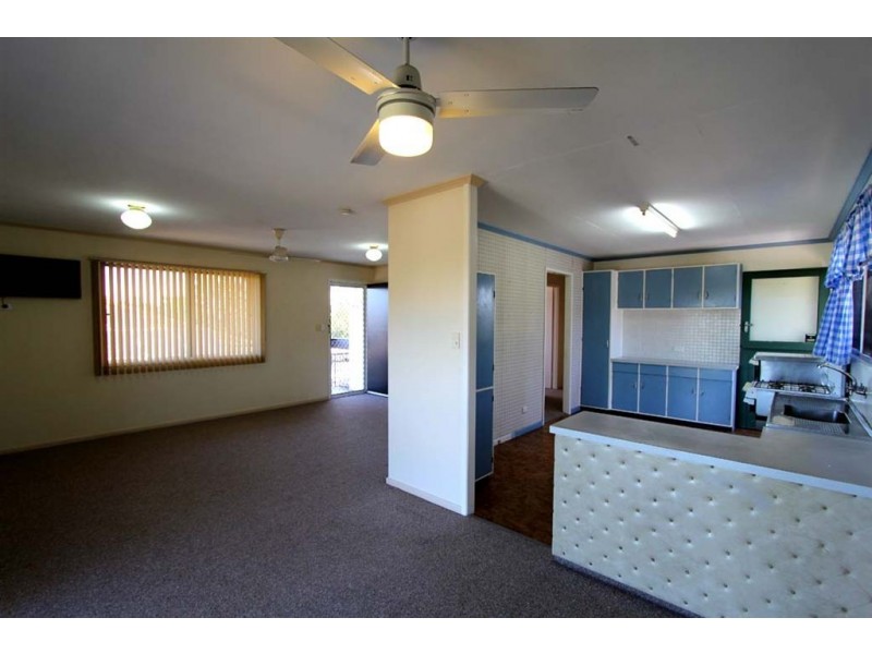 20 Maryland Street, Stafford Heights QLD 4053