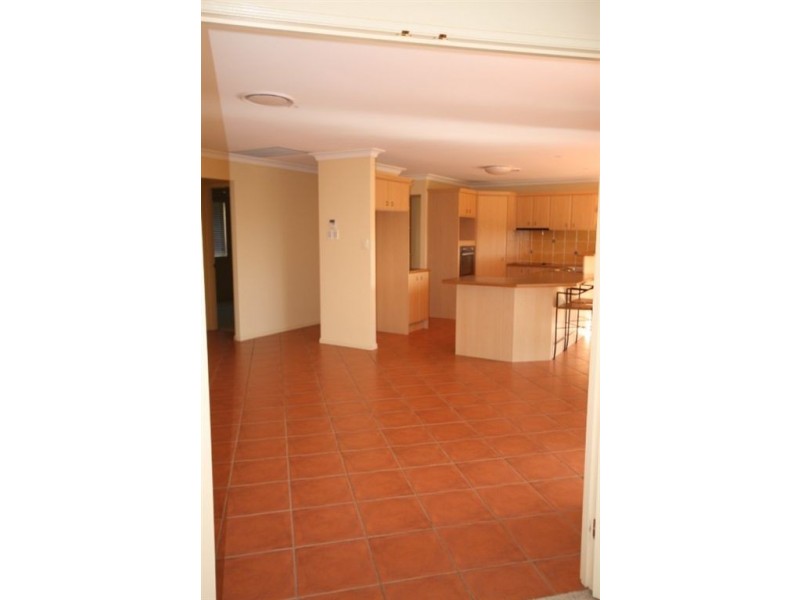 49 Lancewood Drive, Albany Creek QLD 4035