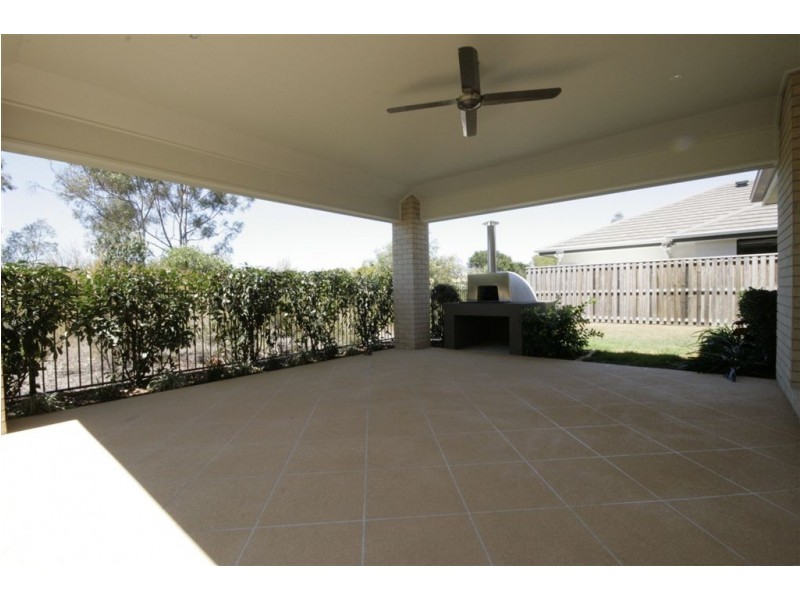 29 Carnarvon Cr, Fitzgibbon QLD 4018