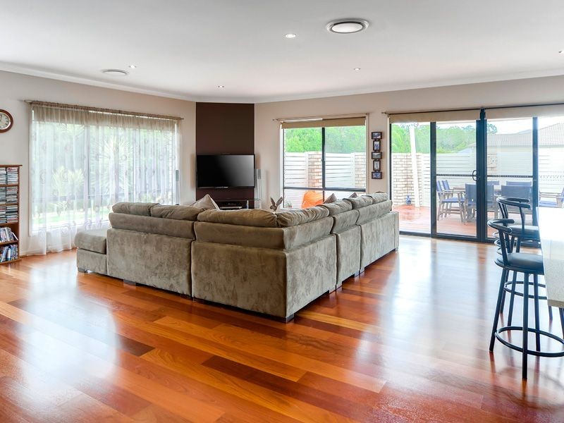 2 Mondial Drive, Warner QLD 4500