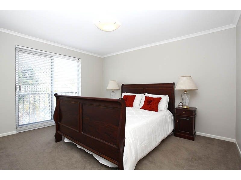 4/7 Avebury St, West End QLD 4101