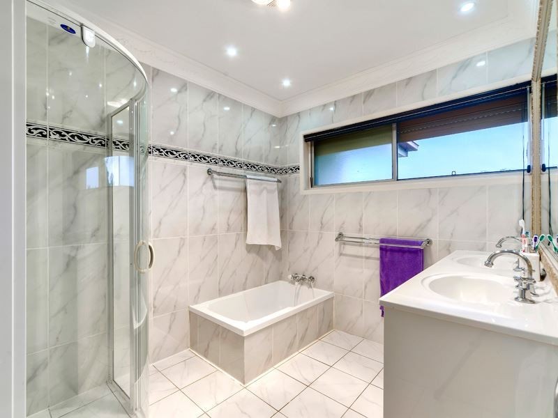 9 Friend St, Everton Park QLD 4053