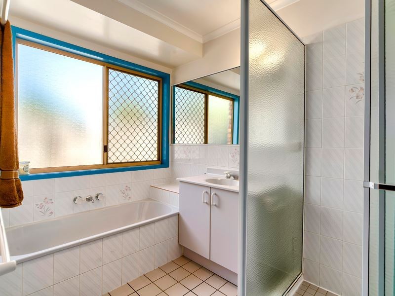 68 Rue Montaigne, Petrie QLD 4502