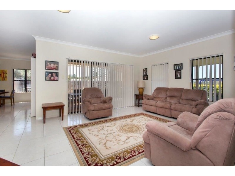 36 Affleck Avenue, Petrie QLD 4502