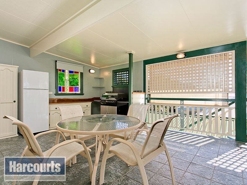 109 Stafford Rd (Cnr Figgis St), Kedron QLD 4031