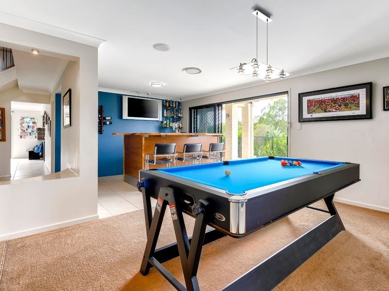 2 Buttonwood Close, Albany Creek QLD 4035