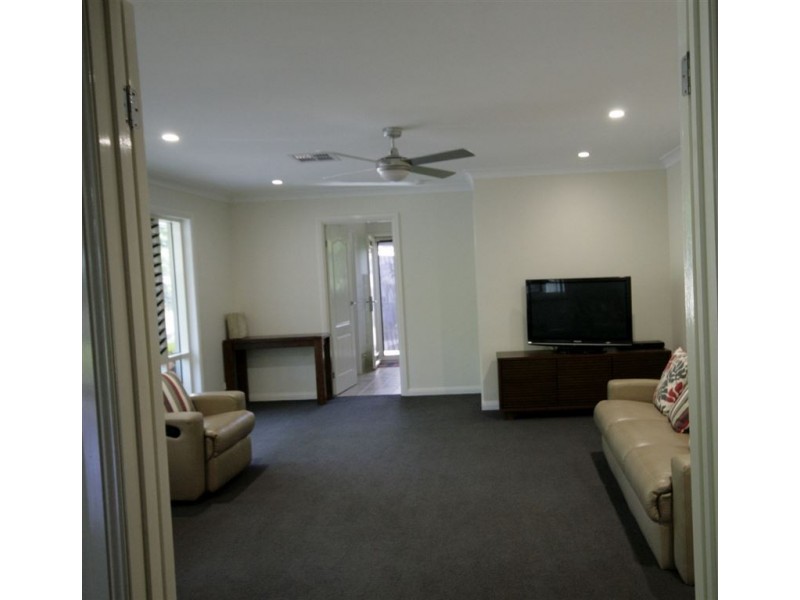 20 Frederick Street, Albany Creek QLD 4035