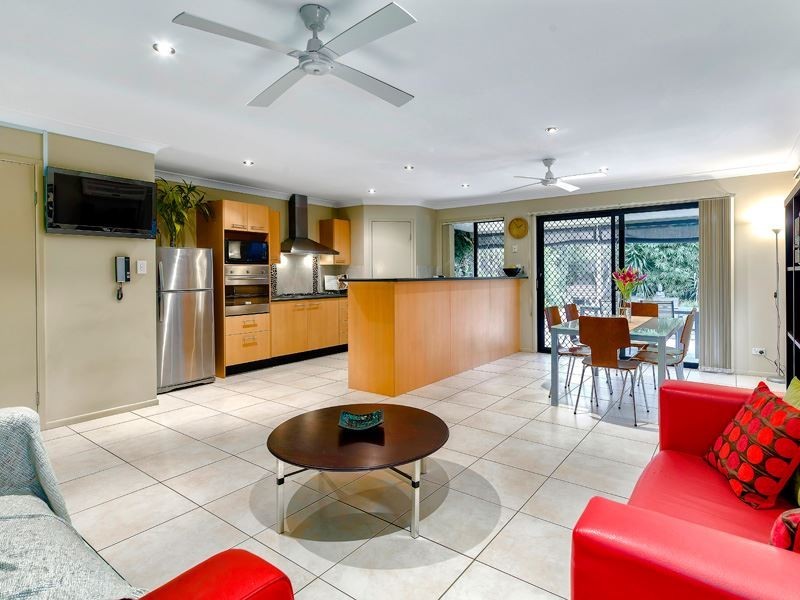 110 Pascoe Street, Mitchelton QLD 4053