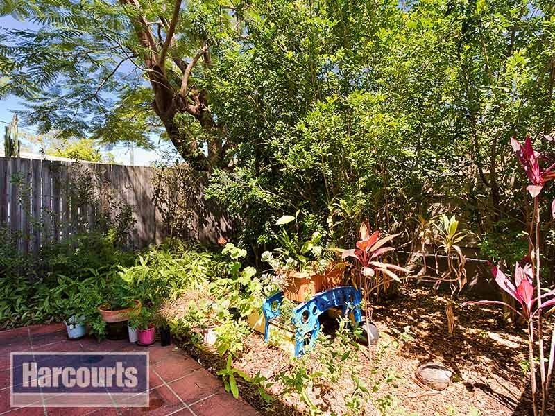 1/57 Hilltop Avenue, Chermside QLD 4032