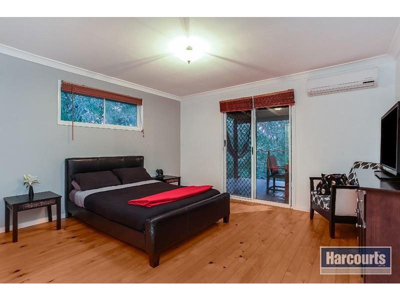 11 Tapini Avenue East, Lawnton QLD 4501