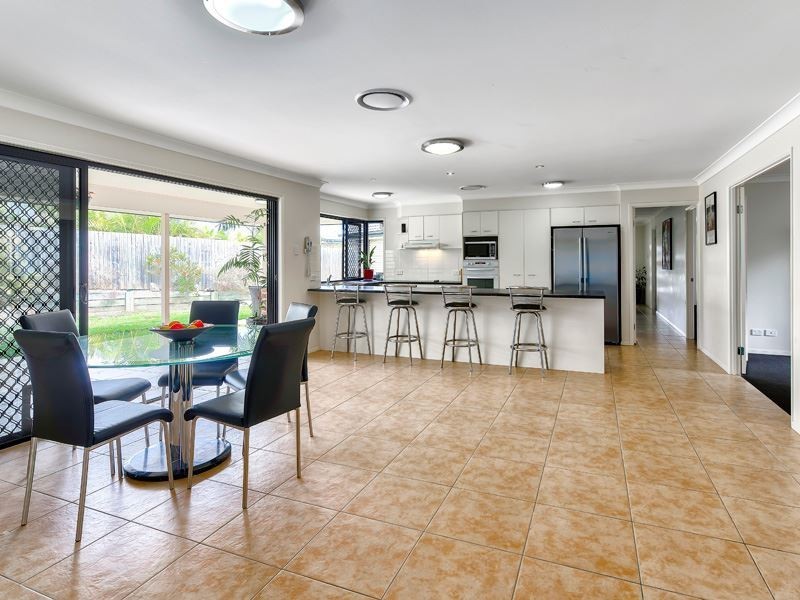 12 Lukla Court, Warner QLD 4500