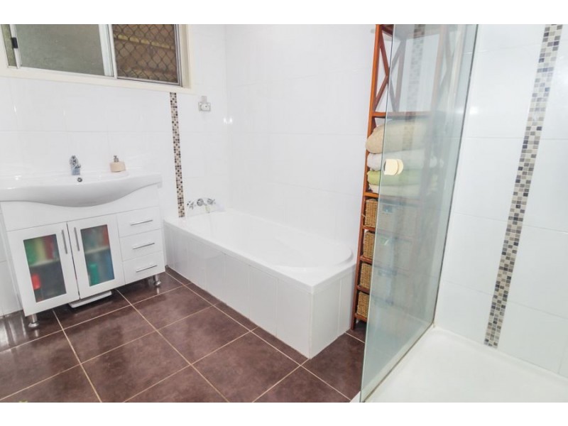 11 Bodiam Court, Strathpine QLD 4500