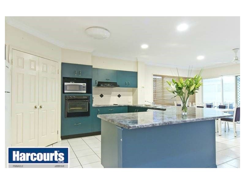 6 Harrow Close, Bridgeman Downs QLD 4035