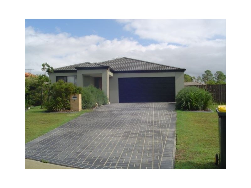 4 Marilyn Place, Morayfield QLD 4506