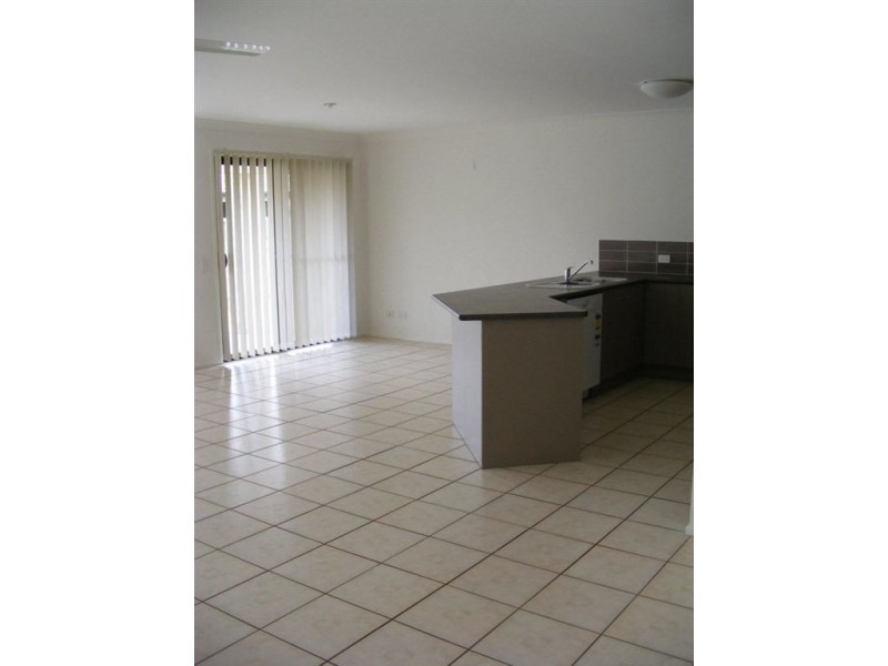 4 Marilyn Place, Morayfield QLD 4506