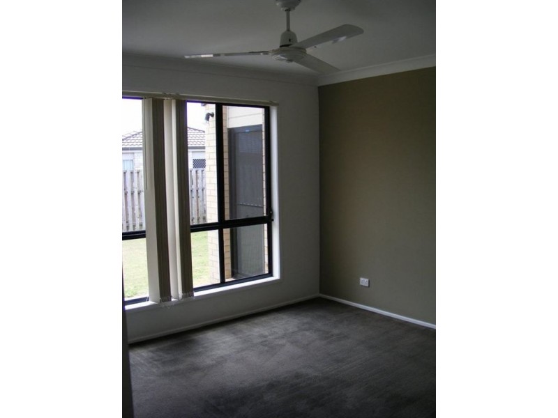 4 Marilyn Place, Morayfield QLD 4506