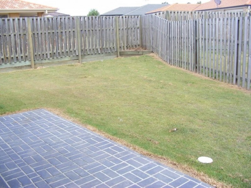 4 Marilyn Place, Morayfield QLD 4506