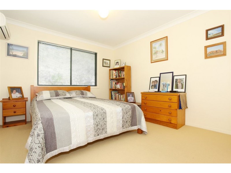 3 Dellwood Court, Ferny Hills QLD 4055