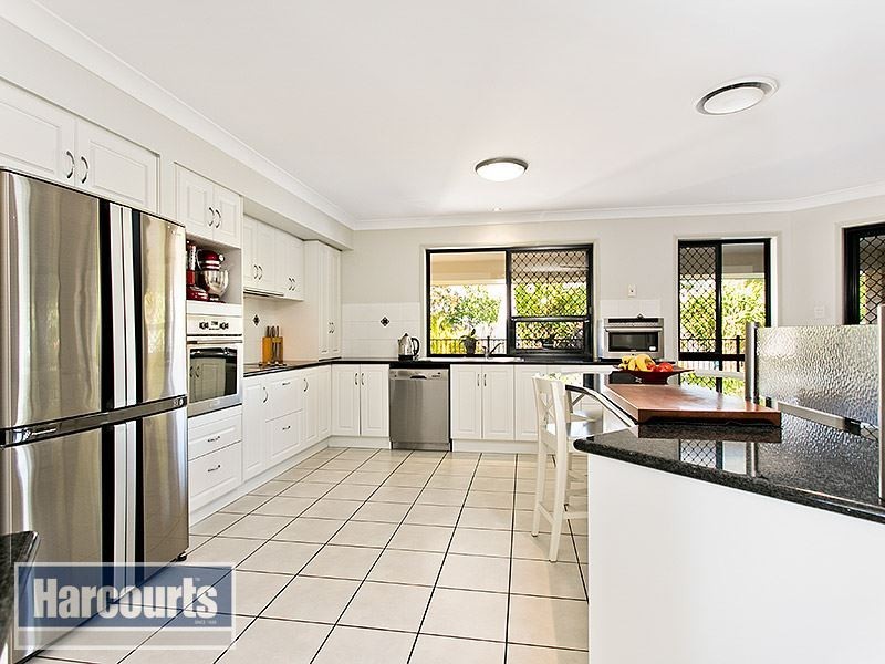 11 Grandis Court, Cashmere QLD 4500