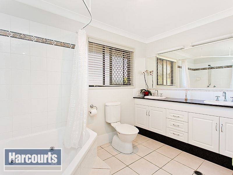 11 Grandis Court, Cashmere QLD 4500