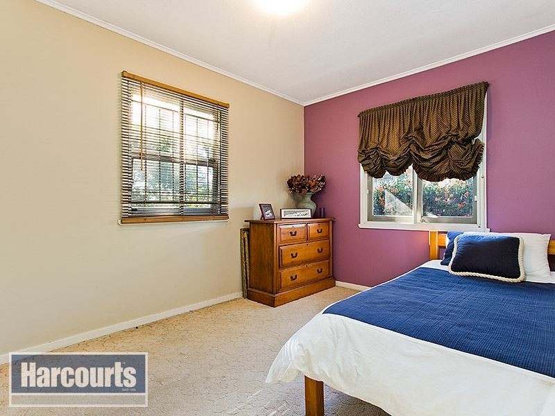 3 Sedgemoor St, Stafford Heights QLD 4053