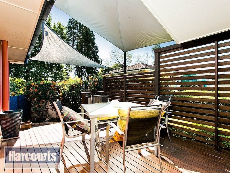 3 Sedgemoor St, Stafford Heights QLD 4053