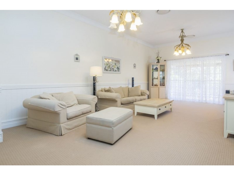 63 Kirri Avenue, Petrie QLD 4502