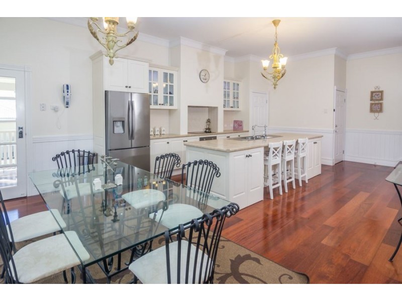 63 Kirri Avenue, Petrie QLD 4502