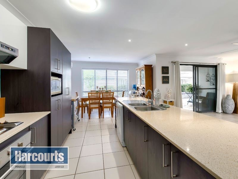 6 Kempsey Close, Fitzgibbon QLD 4018