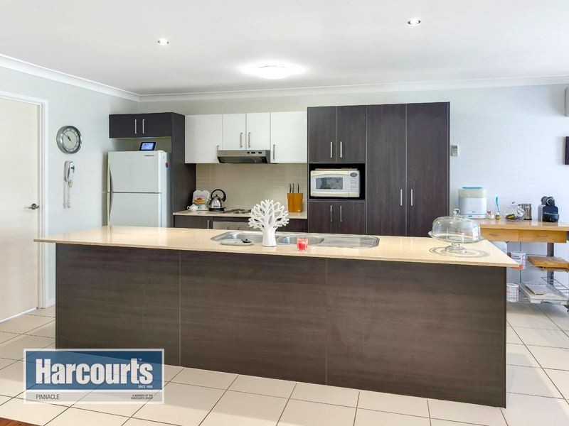 6 Kempsey Close, Fitzgibbon QLD 4018