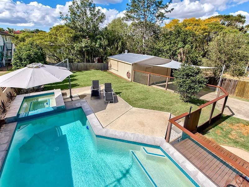 19 Marford Street, Chermside West QLD 4032