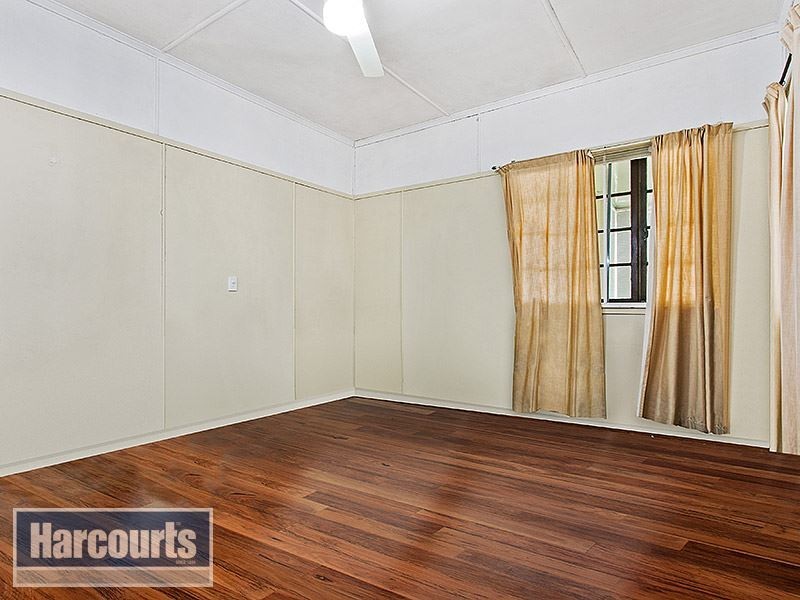 42 Thompson Street, Zillmere QLD 4034