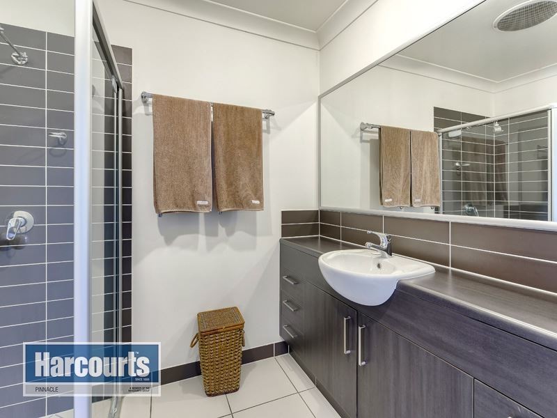 9 Kempsey Close, Fitzgibbon QLD 4018