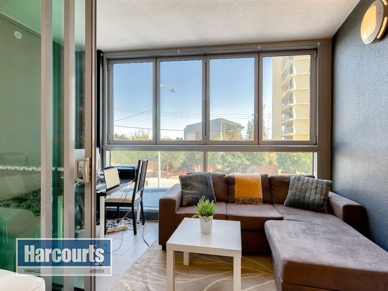 10107/8 Harbour Road, Hamilton QLD 4007