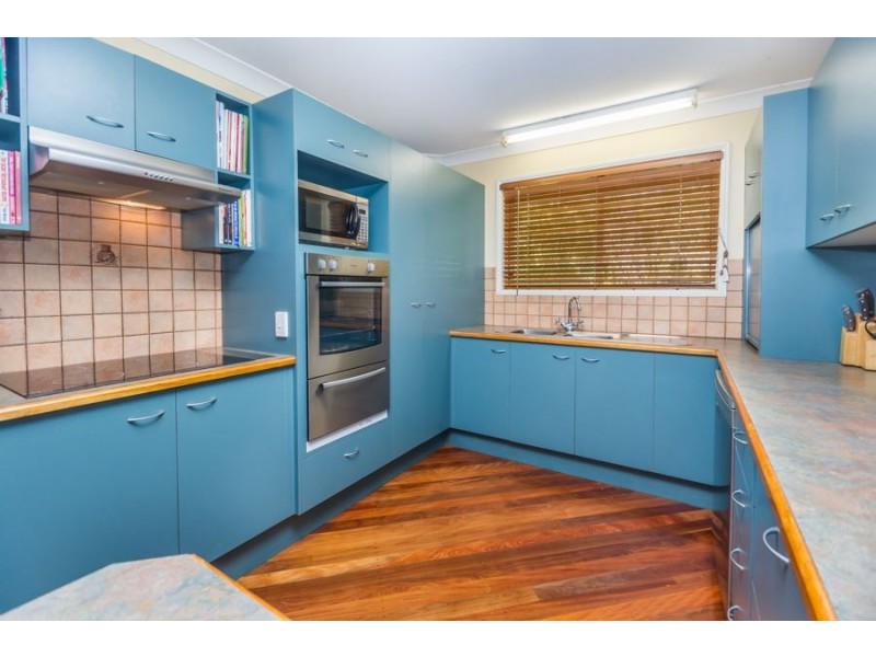 18 Carmody Court, Petrie QLD 4502