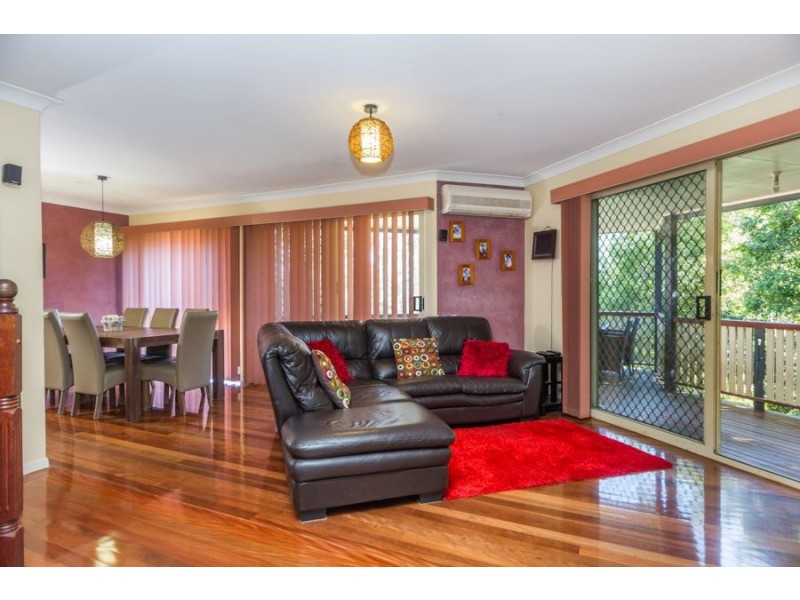 18 Carmody Court, Petrie QLD 4502