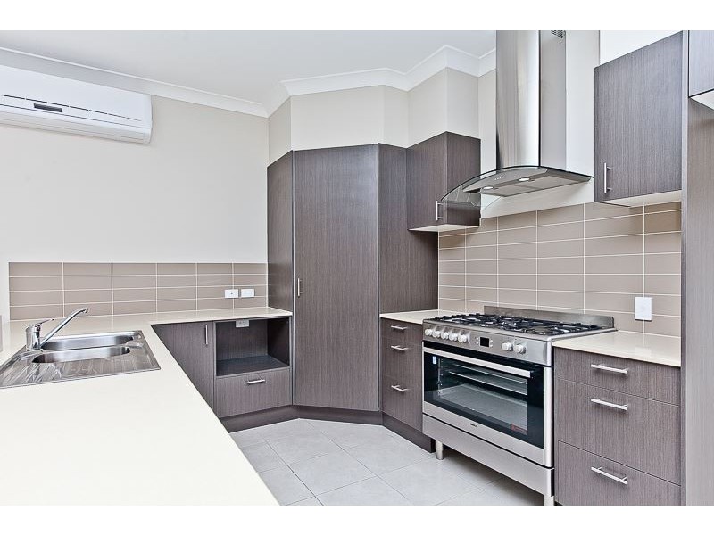 23 Edmund Cct, North Lakes QLD 4509