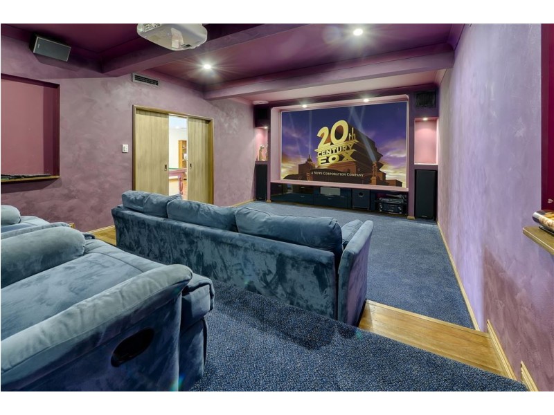 1 Quarrion Court, Warner QLD 4500