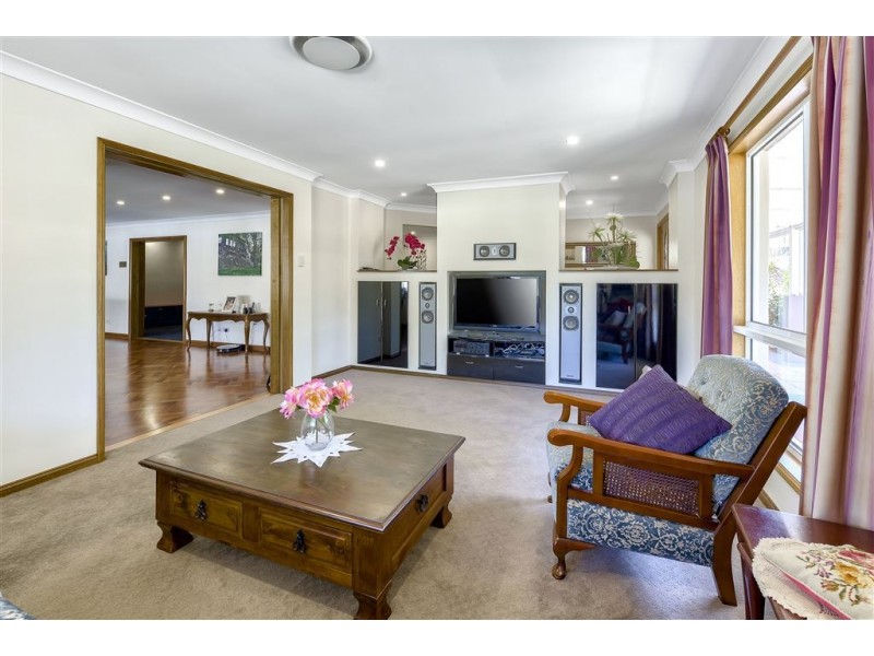 1 Quarrion Court, Warner QLD 4500