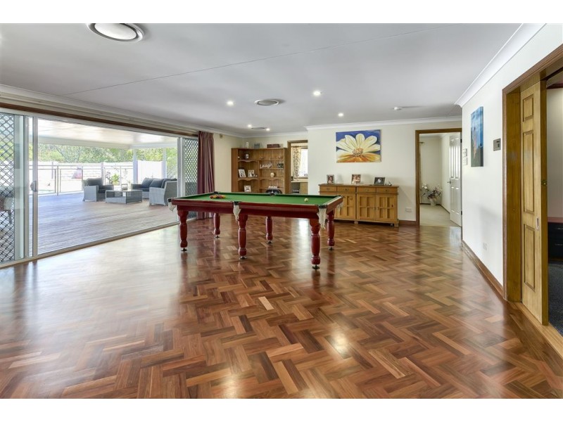 1 Quarrion Court, Warner QLD 4500