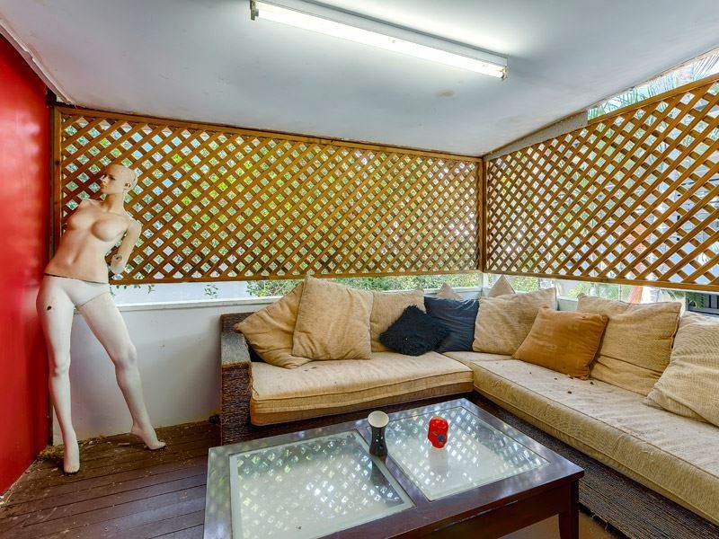 327 Hawthorne Road, Hawthorne QLD 4171