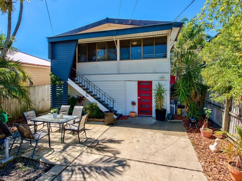 327 Hawthorne Road, Hawthorne QLD 4171